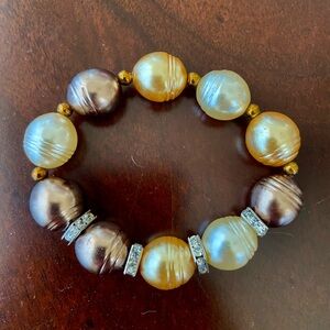 Elegant Faux Baroque MultiColor large beads Pearl & Gold Bracelet